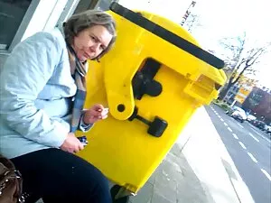 Joven latina desarro ...