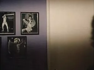 El chico ayuda de to ...