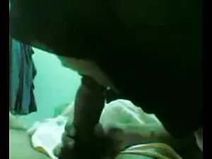 Milf tetona se mastu ...