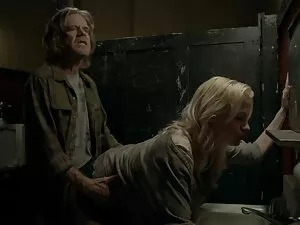 Lujurioso perro ruso ...