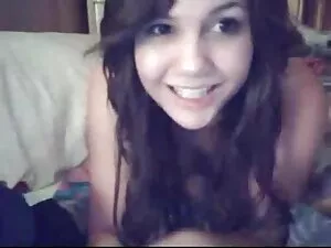 Una joven zorra con  ...