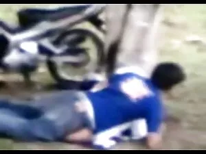 La hermana tetona fu ...