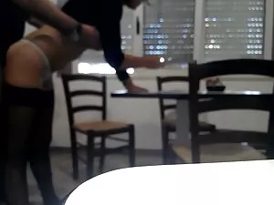 En lugar de seguir a ...