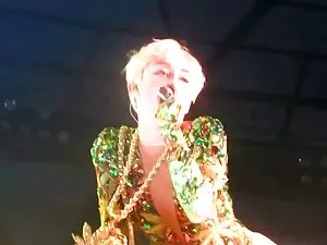 Preciosa nena de pec ...