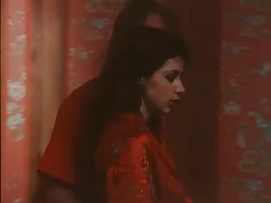 La esposa le ofrece  ...